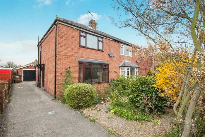 3 Bedroom Semi-Detached House To Rent In Kirkham Road, Harrogate, HG1