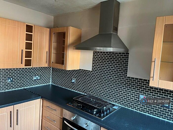 2 Bedroom Flat To Rent In Mallard Rd, Glasgow, G81