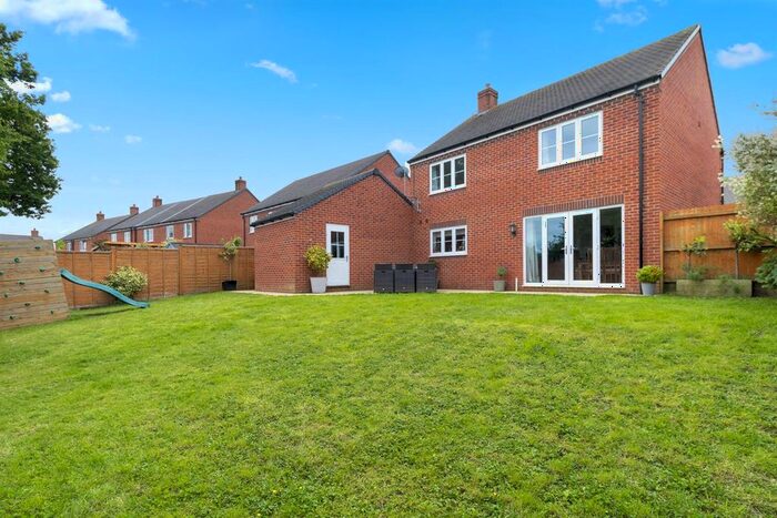 4 Bedroom Detached House For Sale In Kingston Close, Welland, Malvern, WR13