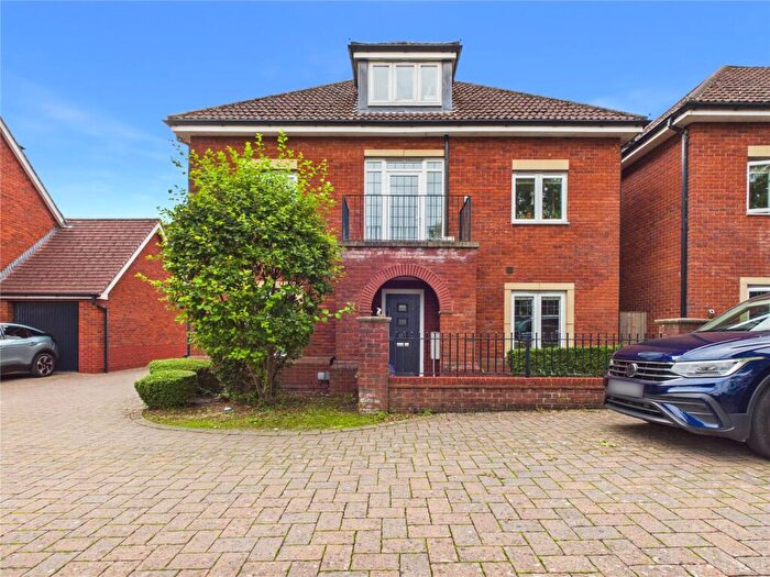 4 Bedroom Detached House For Sale In Maple Park, Bristol, BS14