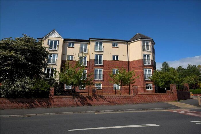 2 Bedroom Flat To Rent In Pinhigh Place, Salford, M6