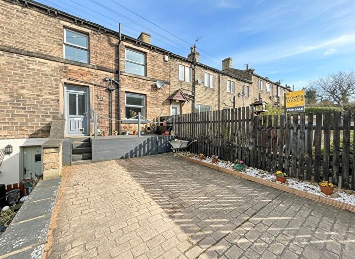2 Bedroom Terraced House For Sale In Kirby Row, Huddersfield, HD5