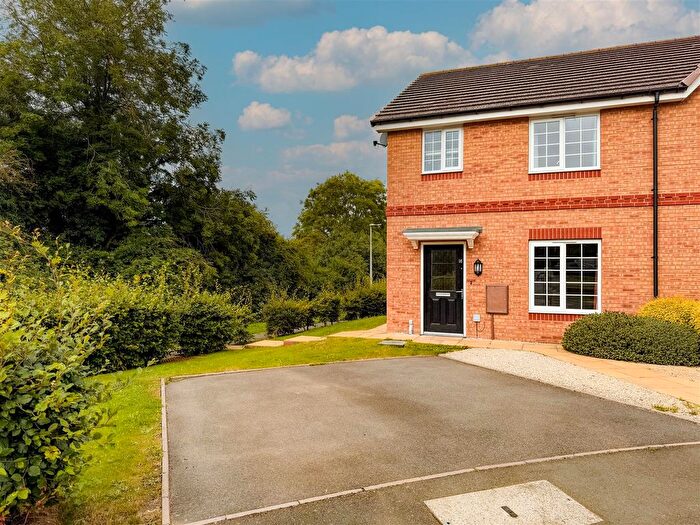 3 Bedroom Semi-Detached House To Rent In Lias Close, Southam, CV47