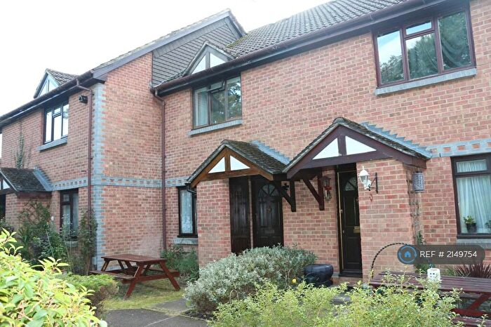 1 Bedroom Terraced House To Rent In Granby Court, Reading, RG1