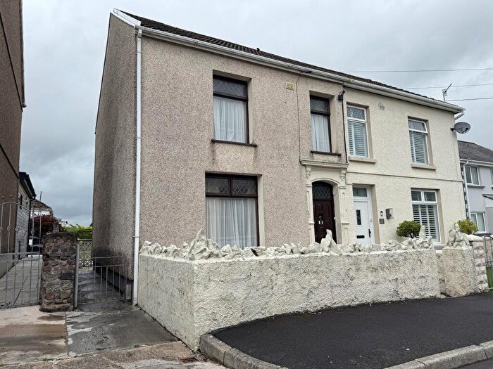 3 Bedroom Semi-Detached House For Sale In Lewis Avenue, Cwmllynfell, Cwmllynfell, Swansea., SA9
