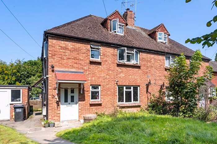 2 Bedroom Flat For Sale In Wallis Field, Corseley Road, Groombridge, Tunbridge Wells, TN3