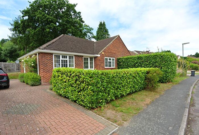 3 Bedroom Semi-Detached Bungalow To Rent In Harpesford Avenue, Virginia Water, GU25