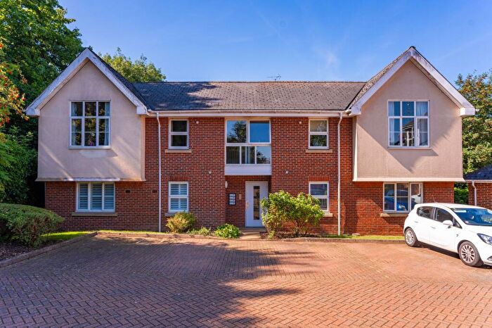 1 Bedroom Apartment For Sale In Stathams Court, Redbourn, AL3
