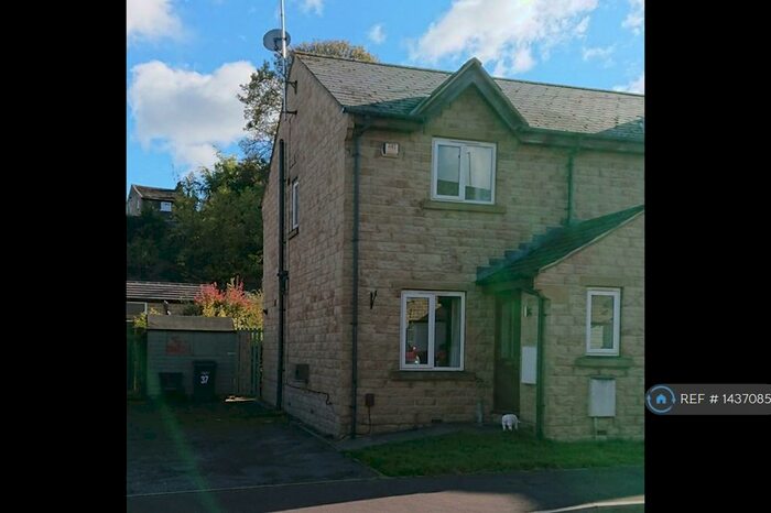 2 Bedroom Semi-Detached House To Rent In Bramston Gardens, Brighouse, HD6