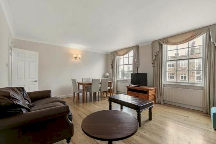 2 Bedroom Flat To Rent In Montagu Mansions, Marylebone, London, W1U