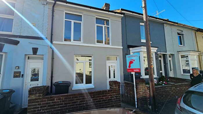 2 Bedroom Terraced House For Sale In Oswald Road, Dover, CT17