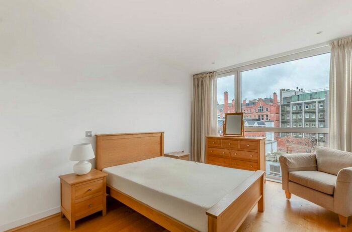 1 Bedroom Flat To Rent In Grosvenor Waterside, Belgravia, London, SW1W