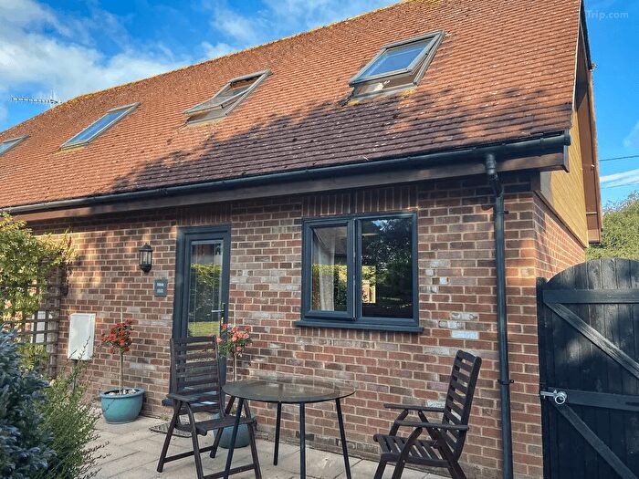 1 Bedroom Cottage To Rent In Sandleheath Road, SP6