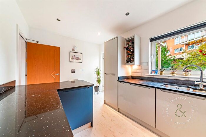 3 Bedroom Town House For Sale In Taliesin Court, Chandlery Way, Cardiff Bay, CF10