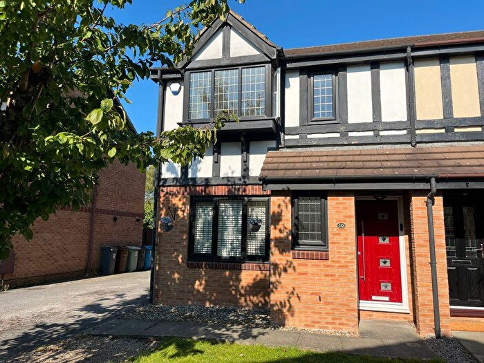 3 Bedroom Semi-Detached House To Rent In Bittern Close, Blackpool, Lancashire, FY3