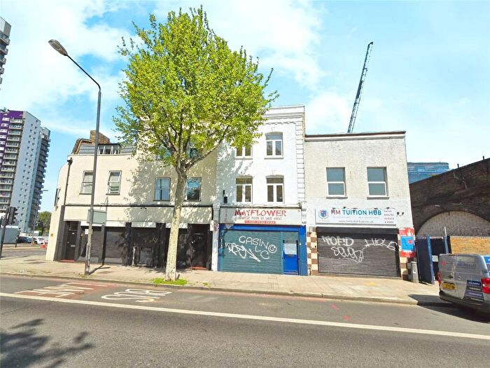 4 Bedroom Terraced House For Sale In Old Kent Road, London, SE15