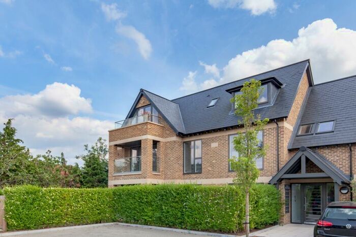 2 Bedroom Apartment To Rent In Cumnor Hill, Oxford, OX2