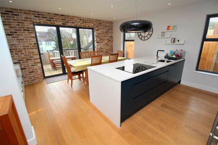 4 Bedroom Semi-Detached House To Rent In Lovelace Road, East Barnet, EN4