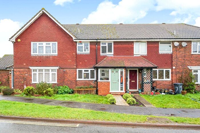 3 Bedroom Terraced House For Sale In Guildford, Surrey, GU4