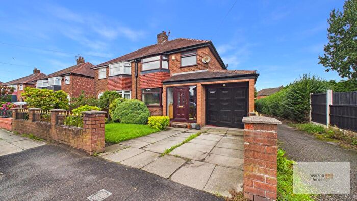 3 Bedroom Semi Detached House For Sale In Oak Lane, Whitefield, Manchester, M45