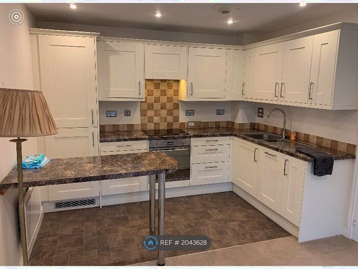 2 Bedroom Flat To Rent In Palatine House, Lincoln, LN2