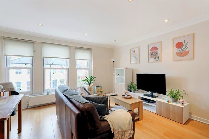 2 Bedroom Flat To Rent In Upper Richmond Road, London, SW15