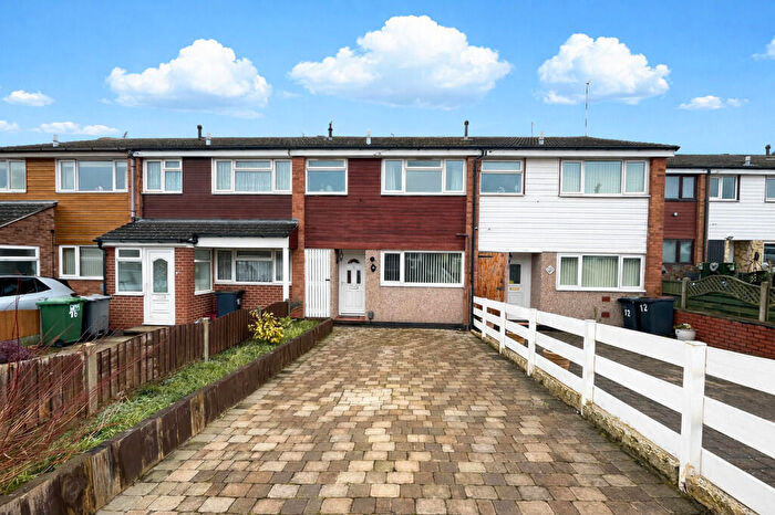 3 Bedroom Terraced House For Sale In Kings Gardens, Bedworth, CV12