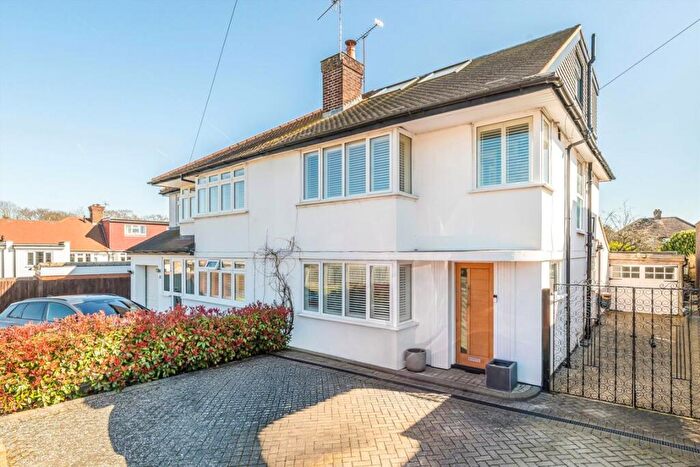 4 Bedroom Semi Detached House For Sale In Waverley Avenue, Surbiton, KT5