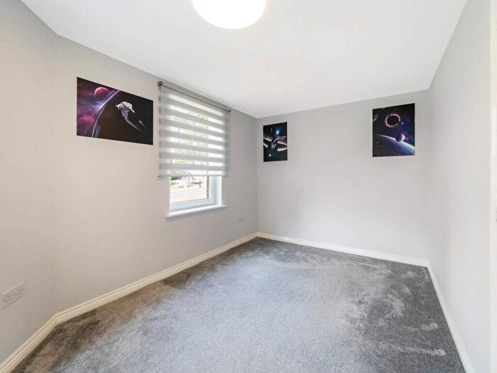 2 Bedroom Flat For Sale In Cyril Crescent, Paisley, Renfrewshire, PA1