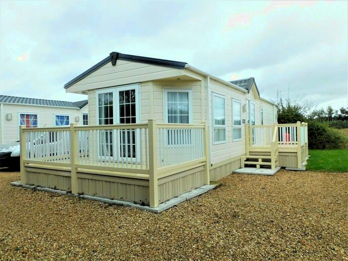 2 Bedroom Mobile Home For Sale In Heron Cottage Park, Frostley Gate, Holbeach, PE12