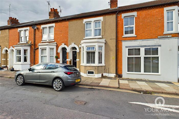 1 Bedroom Flat To Rent In Ashburnham Road, Northampton, Northamptonshire, NN1