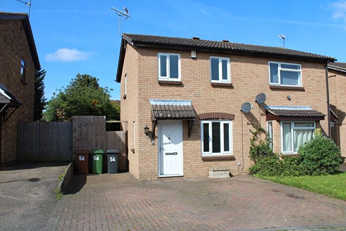 2 Bedroom Semi Detached House To Rent In Weldon Close, Wellingborough, NN8
