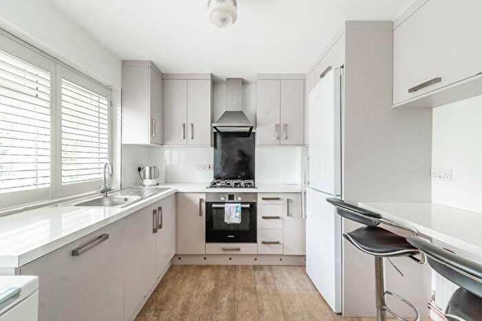 2 Bedroom Maisonette To Rent In Lloyd Court, Pinner, HA5