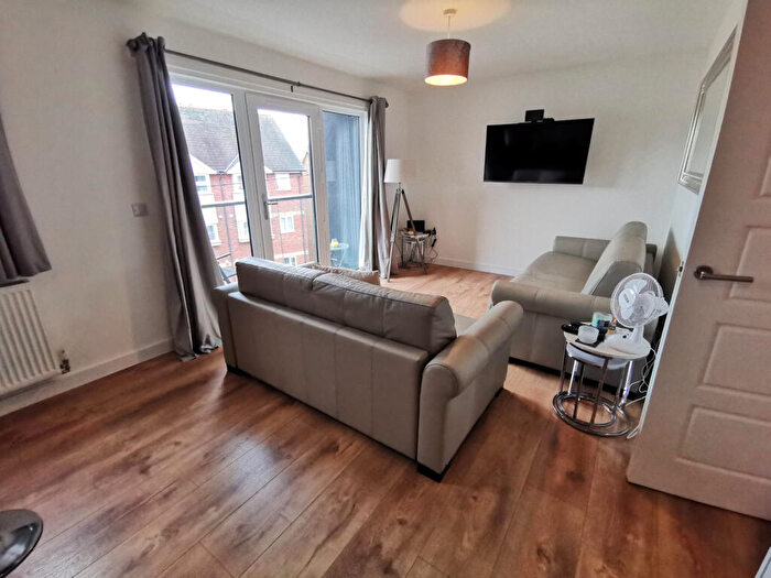 1 Bedroom Flat For Sale In Harrison Lodge, CM7