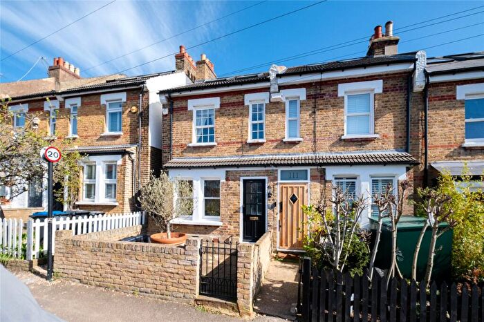 3 Bedroom House For Sale In Biggin Hill, London, SE19
