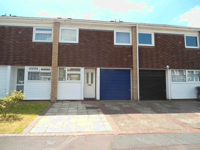 2 Bedroom Terraced House To Rent In Weavers Close, Gravesend DA11