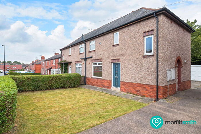 2 Bedroom Semi-Detached House For Sale In Greno View Road, High Green, S35