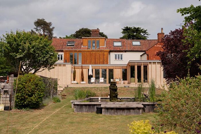 5 Bedroom Semi-Detached House For Sale In Holton, Suffolk, IP19