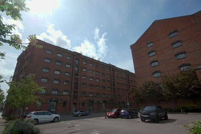 2 Bedroom Flat To Rent In Dock Road, Birkenhead, CH41