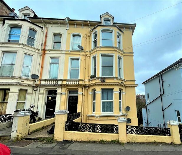 2 Bedroom Flat To Rent In Cornwallis Gardens, Hastings, TN34