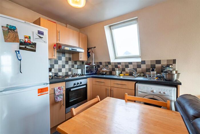 1 Bedroom Flat To Rent In Flat, Moorgate Avenue, Crookesmoor, S10