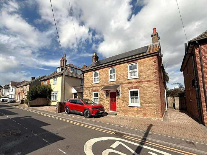 5 Bedroom Detached House For Sale In Gladstone Road, Parkstone, Poole, BH12
