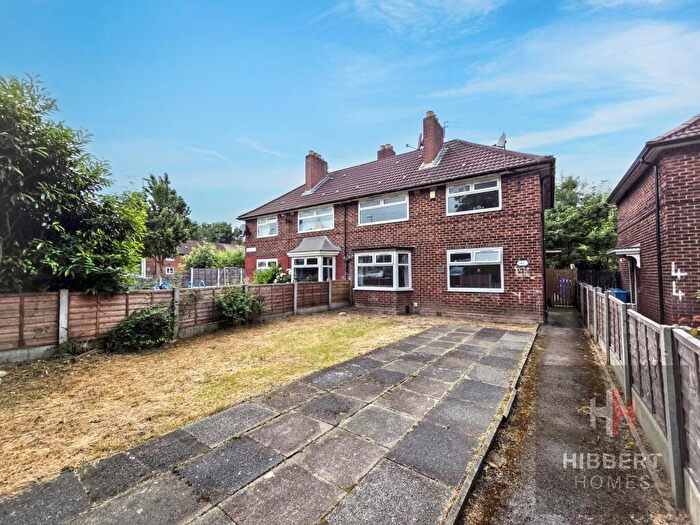 4 Bedroom Semi-Detached House For Sale In Broadoak Road, Wythenshawe, M22