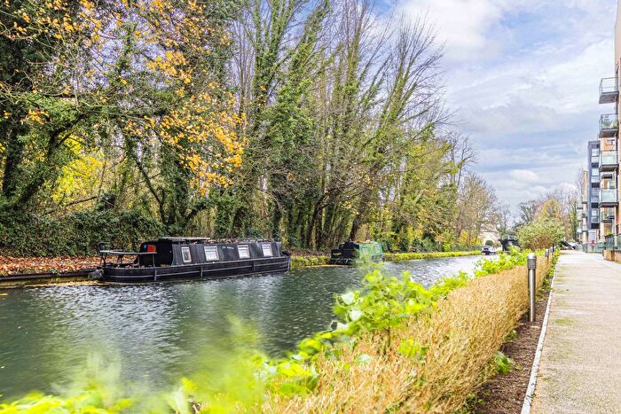 2 Bedroom Flat To Rent In The Embankment, Nash Mills Wharf, HP3