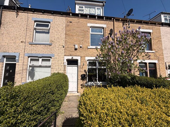 4 Bedroom Terraced House To Rent In Cumberland Road, Bradford, West Yorkshire, BD7
