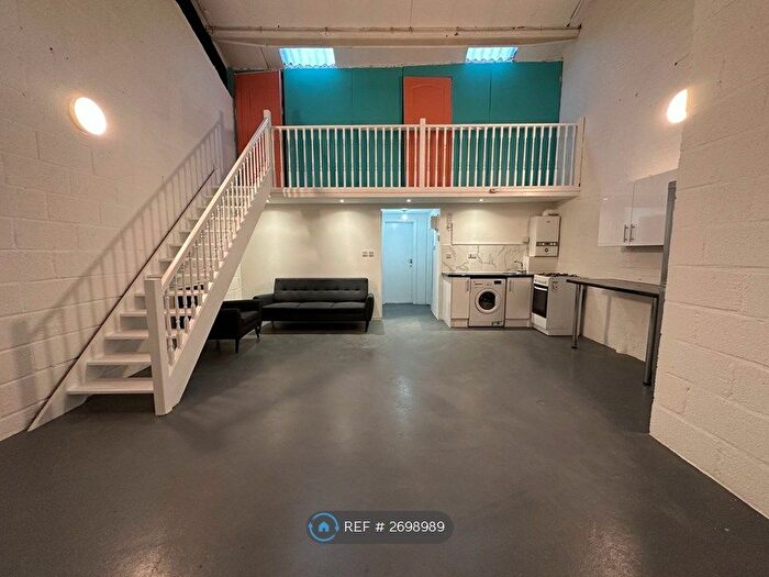 2 Bedroom Flat To Rent In Timberwharf Road, London, N16