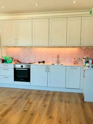 3 Bedroom Flat To Rent In Morland Avenue, Croydon, Surrey, CR0