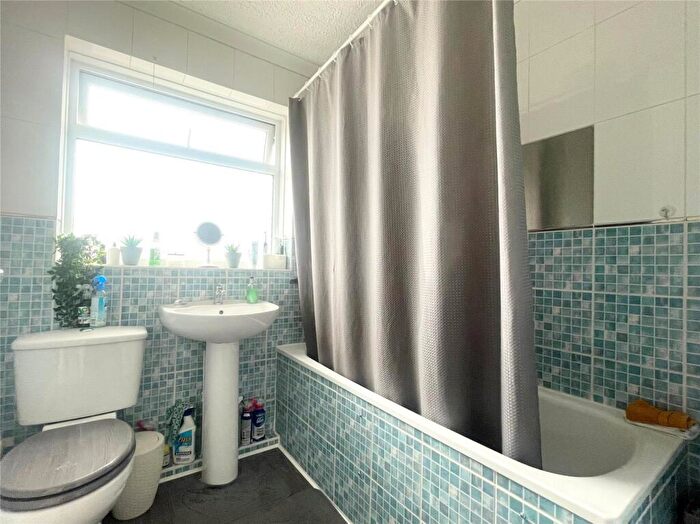 2 Bedroom Apartment To Rent In St. Floras Road, Littlehampton, West Sussex, BN17