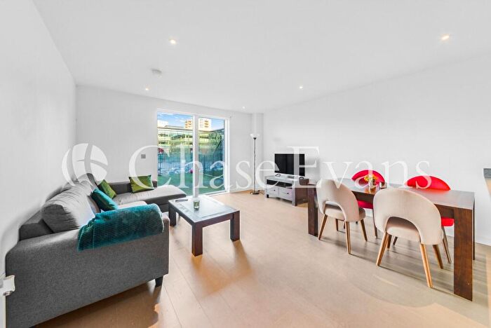 2 Bedroom Flat To Rent In Lismore Boulevard, Colindale, London, NW9