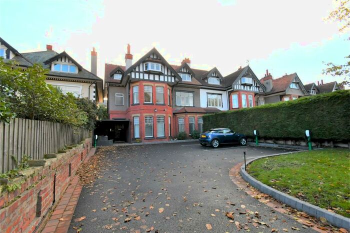 2 Bedroom Flat To Rent In Park Road, West Kirby, Wirral, CH48